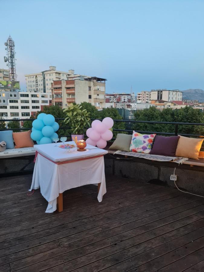The Rooftop Hostel Shkodër Exteriör bild